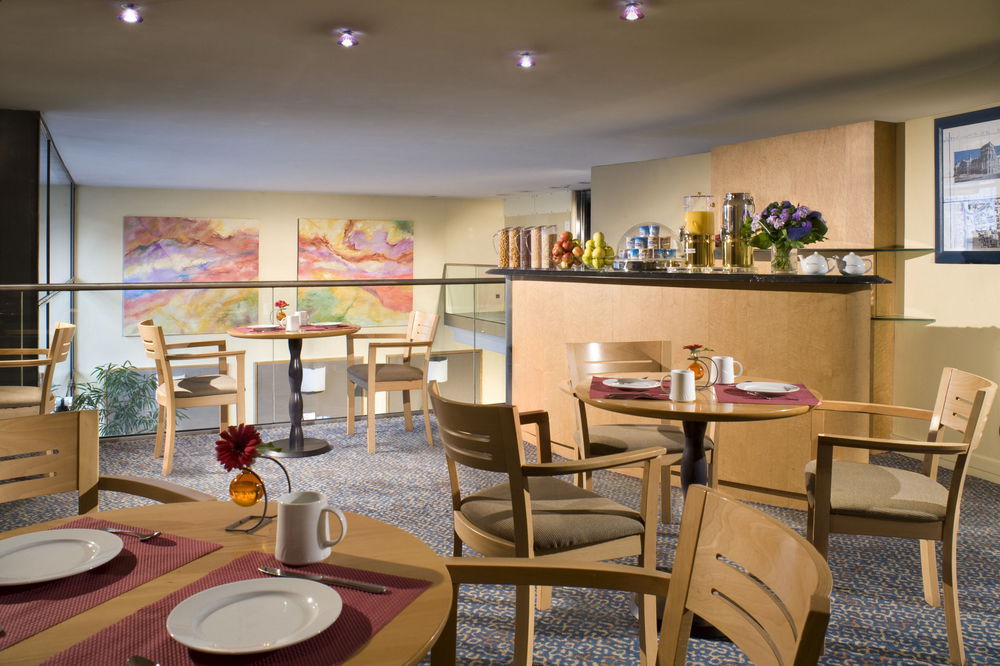 Citadines City Centre Lille Restaurace fotografie